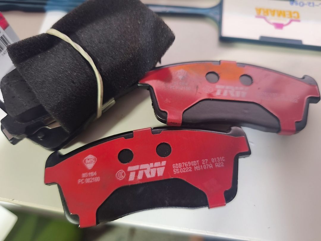 TRW DTEC PREMIUM FRONT BRAKE PAD PERODUA MYVI 1.0 1.3 (2005-2010)TOYOTA bB QCN21 1.5 SUZUKI ALTO 1.0
